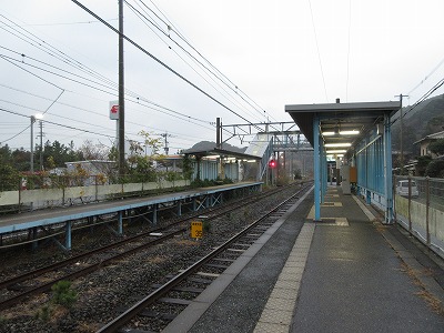大入駅構内