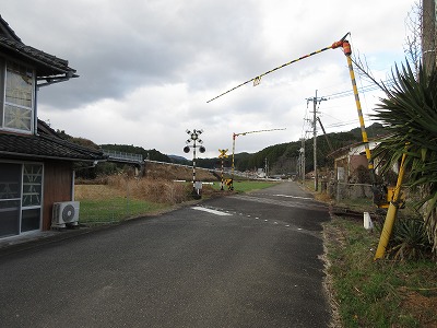 金石原駅の駅前