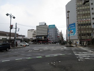 新潟駅の駅前