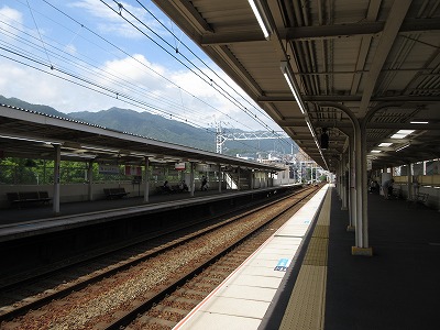 ���q�����w�\��