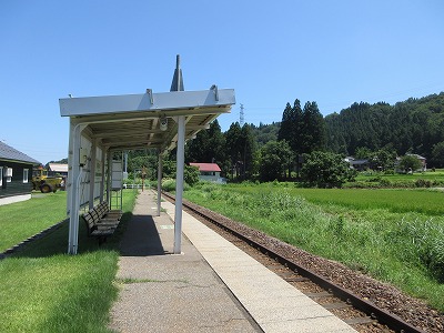 越後水沢駅構内