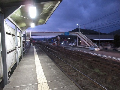 本牟田部駅構内