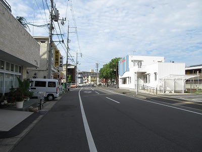 �@�E�@�w�̉w�O