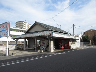 �@�E�@�w�̉w��