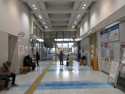 伊万里駅の駅舎内部