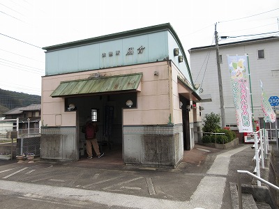 岩屋駅の駅舎