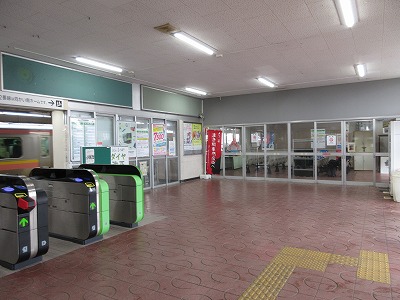 ���w�̉w�ɓ���