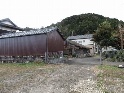 桃川駅の駅前