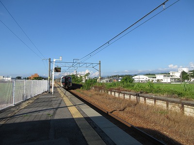 中浦駅構内