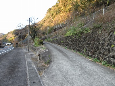 鬼瀬駅の駅前