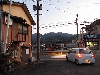 庄内駅の駅前