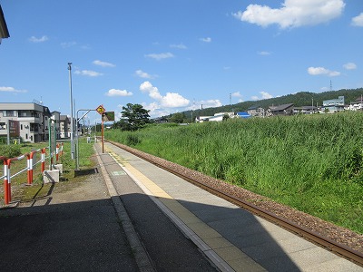 魚沼中条駅構内