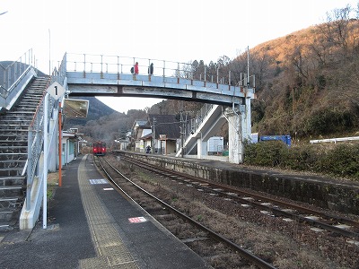 湯平駅構内